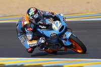 Márquez asciende al liderato de Moto3 con un segundo puesto en Alcañiz