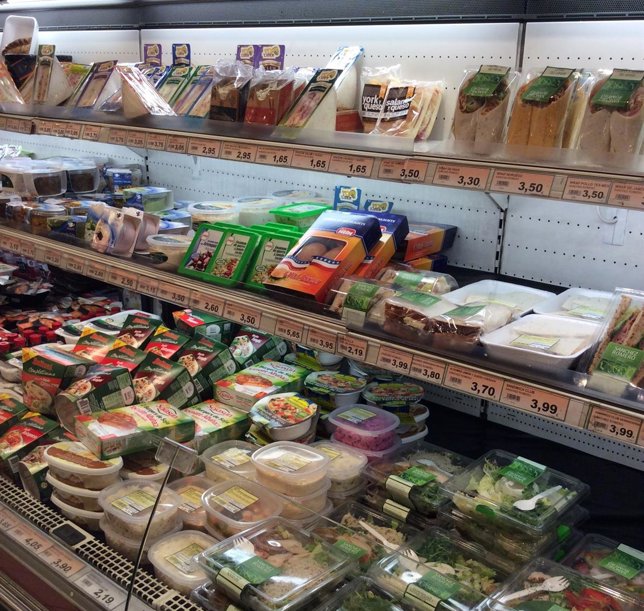 Supermercado, comida, bebida, estanterías