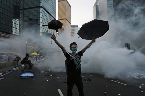 Un manifestante durante las protestas en Hong Kong