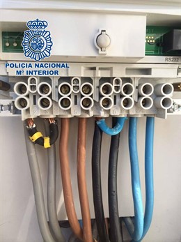 Policía Nacional fraude fluido eléctrico