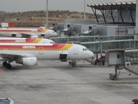 Iberia ofrece un 10% de descuento en las reservas 'online' en aparcamientos de Aena