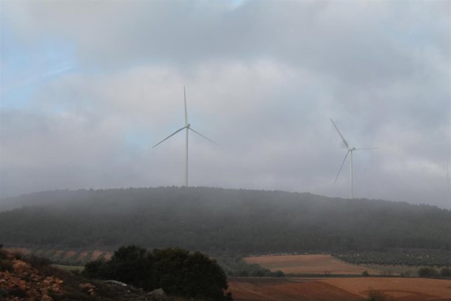 MOLINOS VIENTO EÓLICA ENERGÍA RENOVABLE
