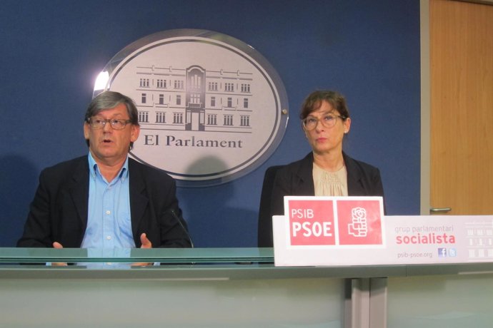 Vicens Thomàs en rueda de prensa