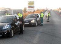 Un total de 16 heridos, cinco de ellos hospitalizados, en 12 accidentes de tráfico