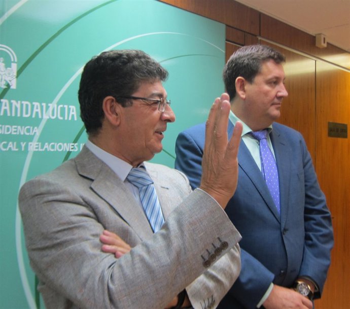 Diego Valderas, hoy ante los medios