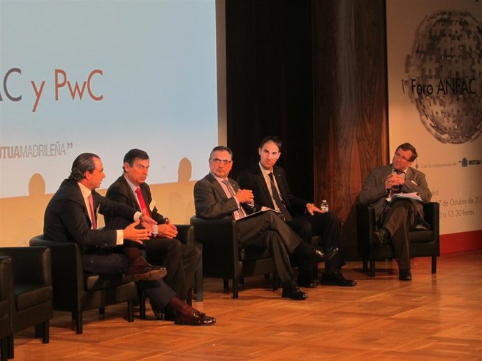 Director general de General Motors España, Antonio Cobo, en el foro Anfac y PwC