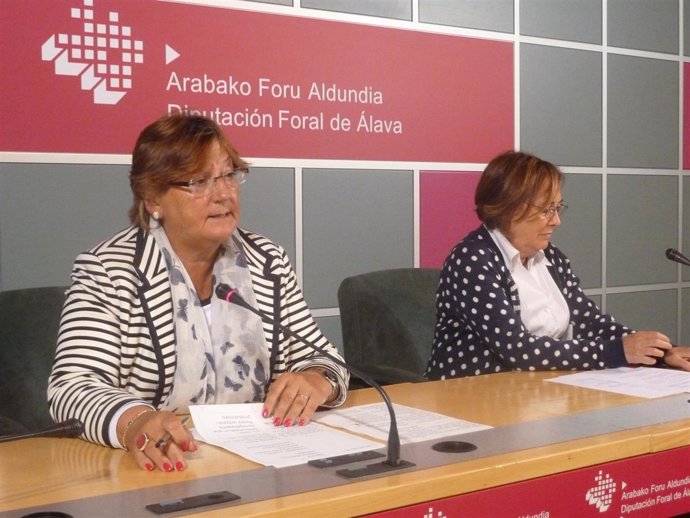 Iciar Lamarain y Carmen Ruiz en rueda de prensa