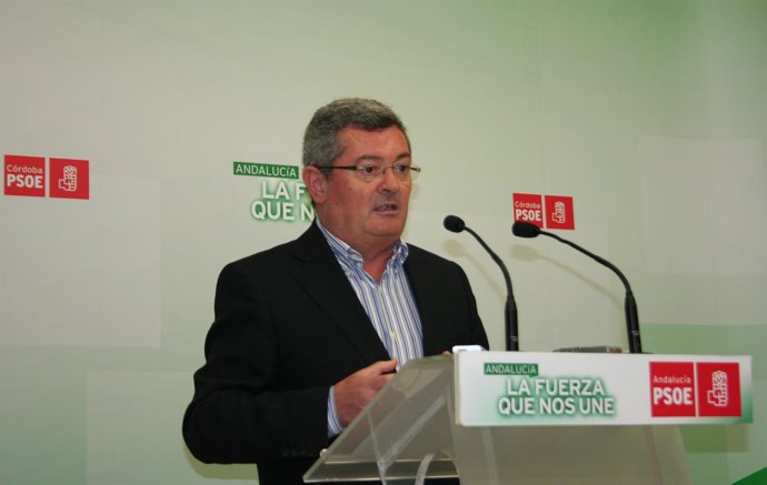 El coordinador de Política Institucional del PSOE de Córdoba, Jesús María Ruiz