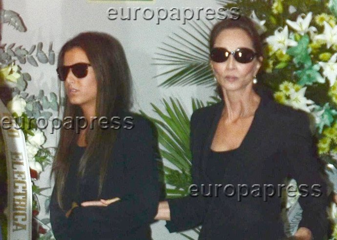 Isabel Preysler Ana Boyer tanatorio Miguel Boyer 