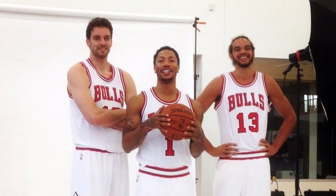 Pau Gasol, Derrick Rose y Joakim Noah con Chicago Bulls