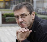 Monedero (Podemos) dice que la estatua de Jordi Pujol derribada le recuerda a la de Sadam Husein