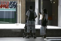 El 30% de los padres cree que los hombres que disfrutan del permiso de paternidad pueden ser marginados en el trabajo