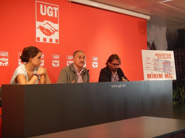 (Izq) Afra Blanco, Josep Maria Àlvarez Y Camil Ros