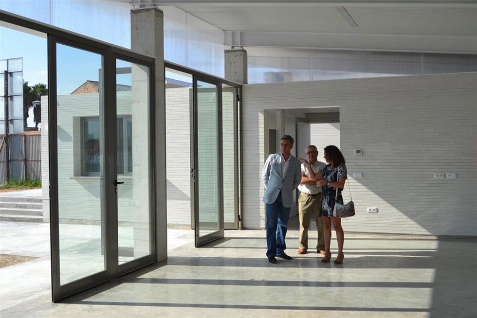 Lorite (izda.) en la ludoteca