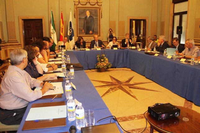 Reunión del órgano de participación de los fosfoyesos en  Ayuntamiento de Huelva