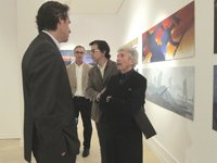 El alcalde de Santander felicita a José Ramón Sánchez por el Premio Nacional de Ilustración