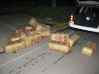 Tres detenidos con un alijo de 640 kilos de hachís en Sotogrande