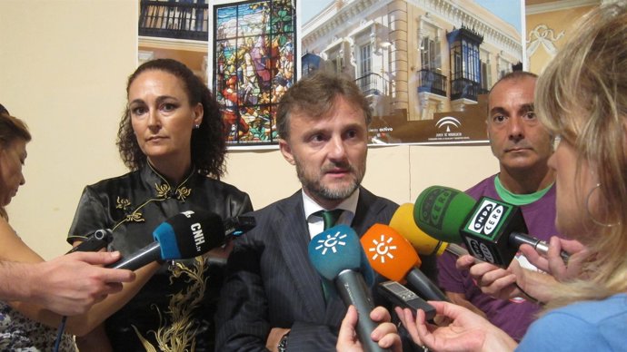 El delegado de la Junta de Andalucía en Huelva, José Fiscal.