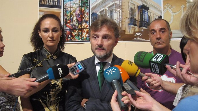 El delegado de la Junta en Huelva, José Fiscal.