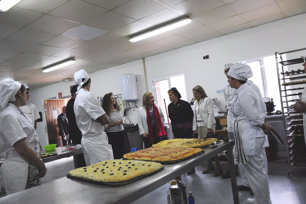 Más de 19.350 alumnos estudian este curso enseñanzas de ...