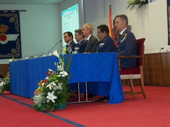  Morenés Durante La Apertura Del Curso De La Academía Del Aire
