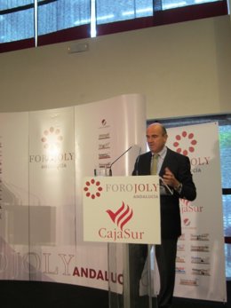 El ministro de Economía y Competitividad, Luis de Guindos, en el Foro Joly