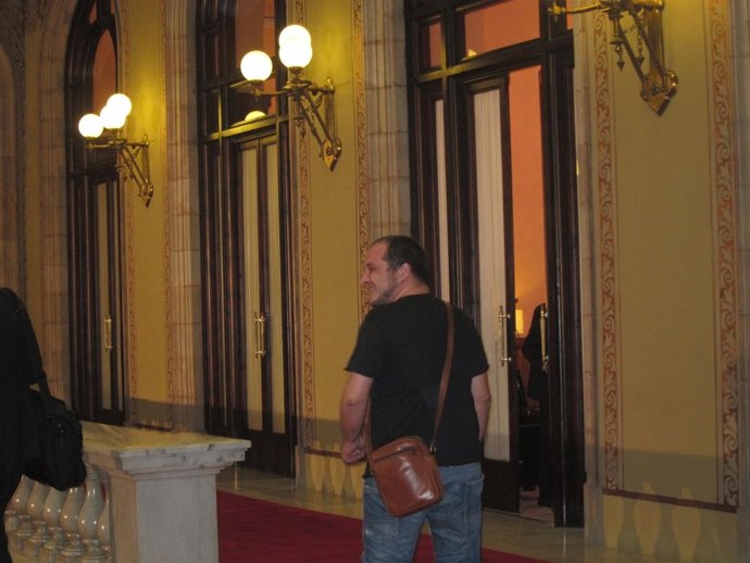 El diputado de la CUP David Fernández se reúne con el presidente Artur Mas