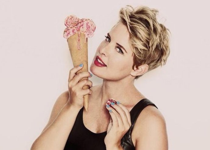 Tania Llasera: Me han llamado foca, obesa muérete 