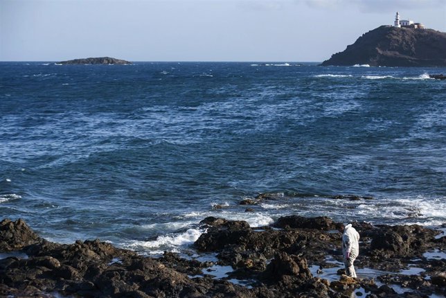Mar de Canarias junto a la playa de El Cabrón