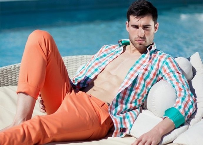 Rubén López, el militar español más guapo del universo
