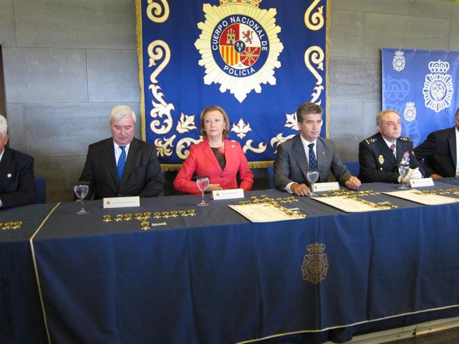 Cosidó y Rudi han presidido el acto del Día de la Policía en Zaragoza