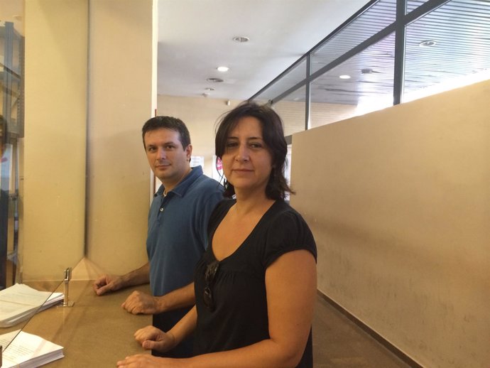 Rosa Pérez y Daniel Portillo presentan la denuncia