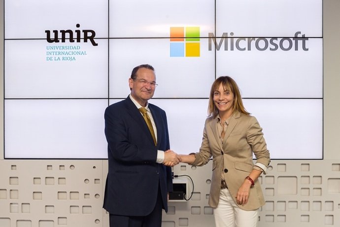Acuerdo UNIR y Microsoft