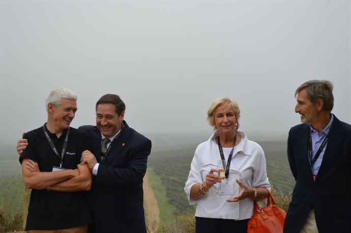 Agro. Raia El Centea Bodega Ln Un Vino Ores Parceción Limit