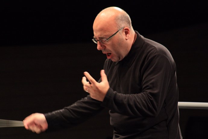 El compositor y director Ferrer Ferrán.