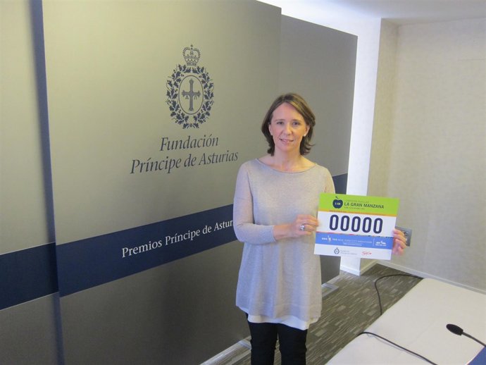 Teresa Sanjurjo presentando la I carrera 'La Gran Manzana'