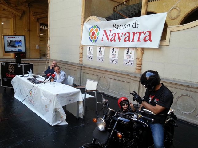 Sánchez de Muniáin y Calvo en la presentación del 'Navarider Day'