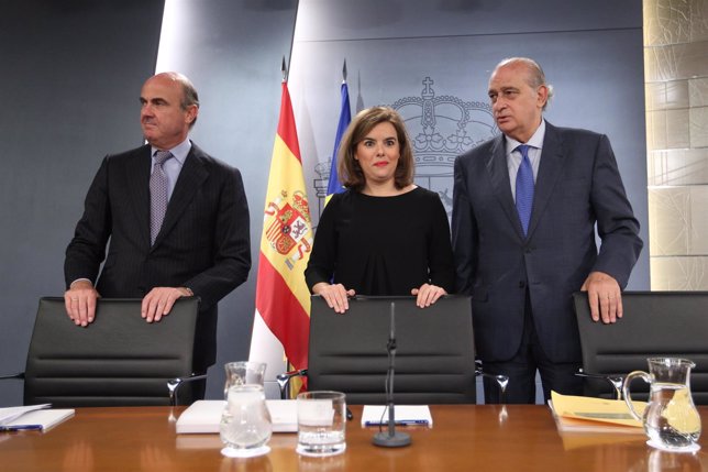 De Guindos, Santamaría y Jorge Fernández Díaz en el Consejo de Ministros