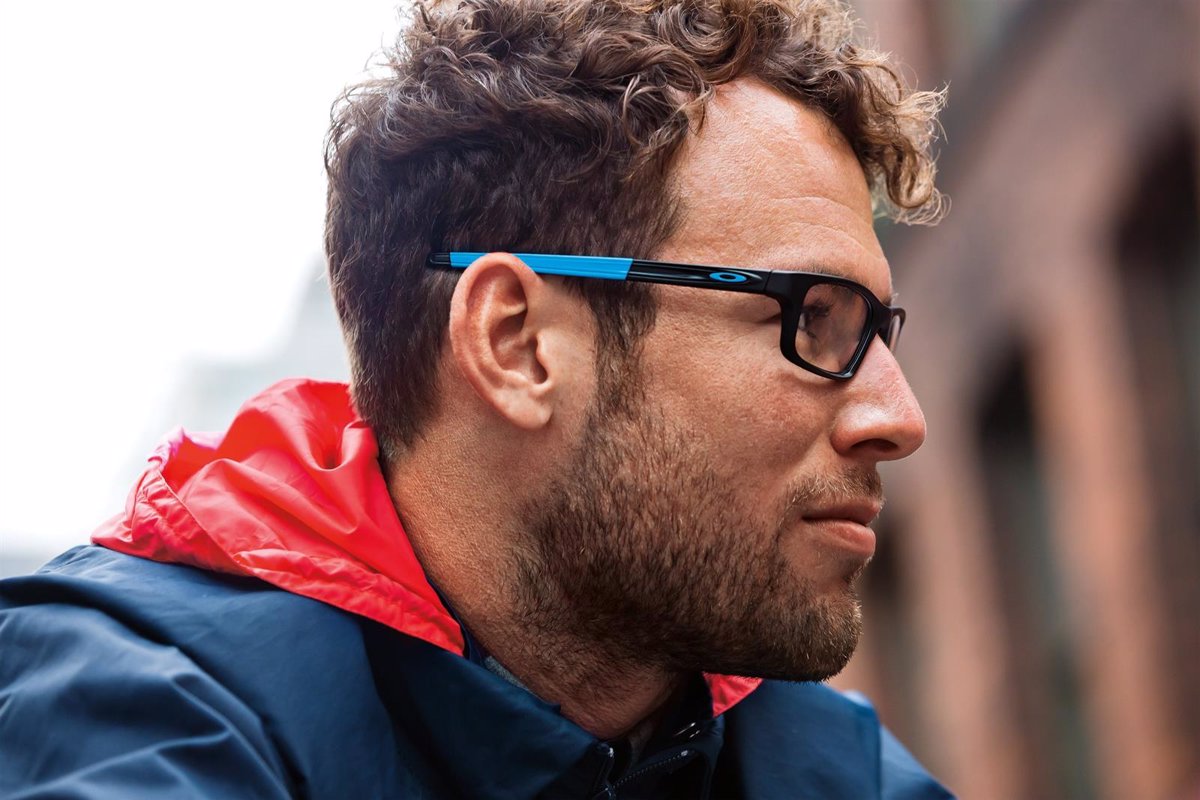 Cavendish, imagen del lanzamiento de las graduadas de Oakley 'Crosslink Pitch'