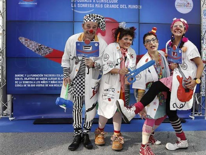 Danone y Fundación Theodora Dia de la Sonrisa 2014
