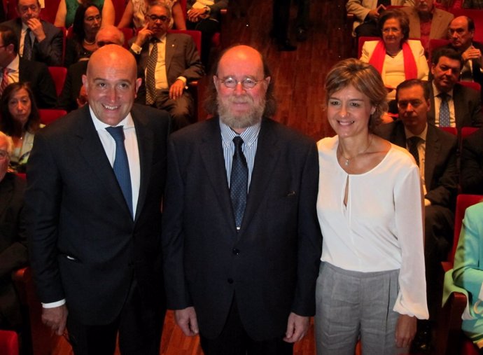 Tejerina, Carnero y Díaz en el Teatro Zorilla en el Día de la Provincia