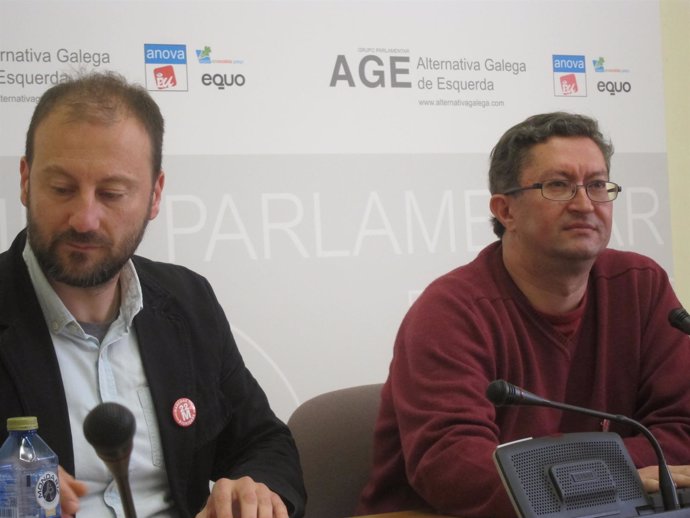 Los diputados de AGE Ramón Vázquez y Xabier Ron