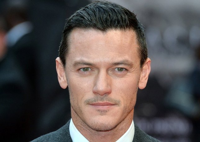 Luke Evans, a punto de quedarse tuerto en un rodaje 