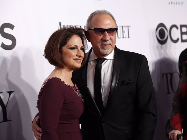 Gloria Estefan and her husband Emilio arrive for the American Theatre Wing's 68t