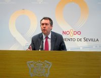 Espadas pide a Zoido "ser más serio" con el puente a La Cartuja y responder sobre "cómo reordenar el tráfico"