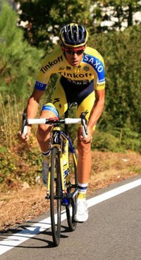 Contador: "Quiero parar y asegurarme de que la rodilla está en buenas condiciones para el año que viene"