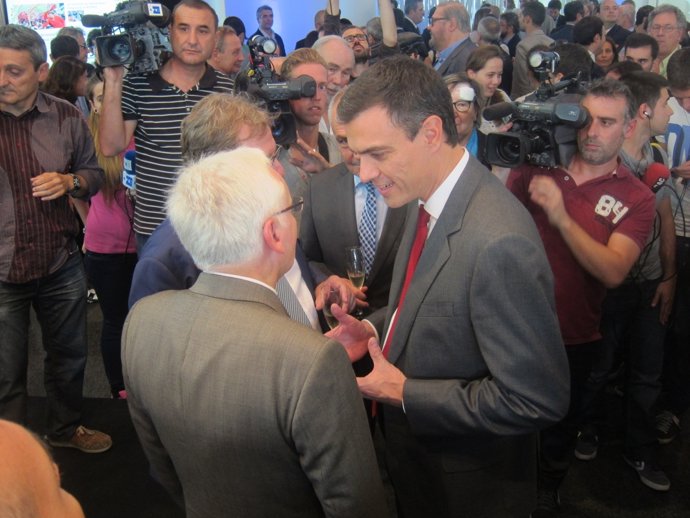 Ferran Mascarell (conseller Generalitat) Pedro Sánchez (PSOE)