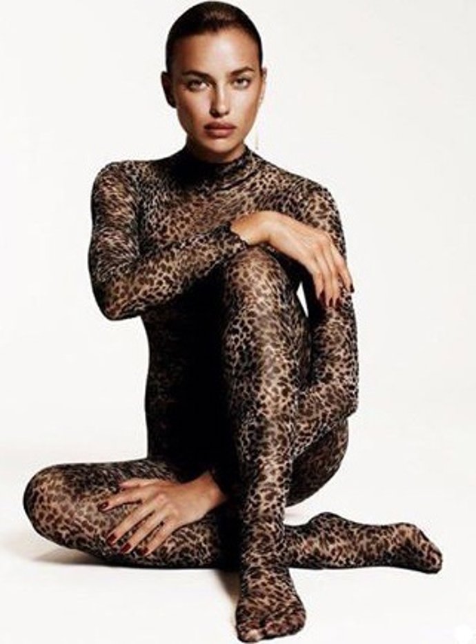 Irina shayk muestra su faceta más fiera 