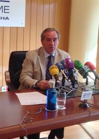 Nicolás (CECAM) afirma que el programa económico de Podemos le "pone los pelos de punta"