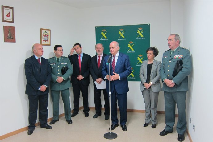 El ministro del Interior, Jorge Fernández Díaz, en Langreo